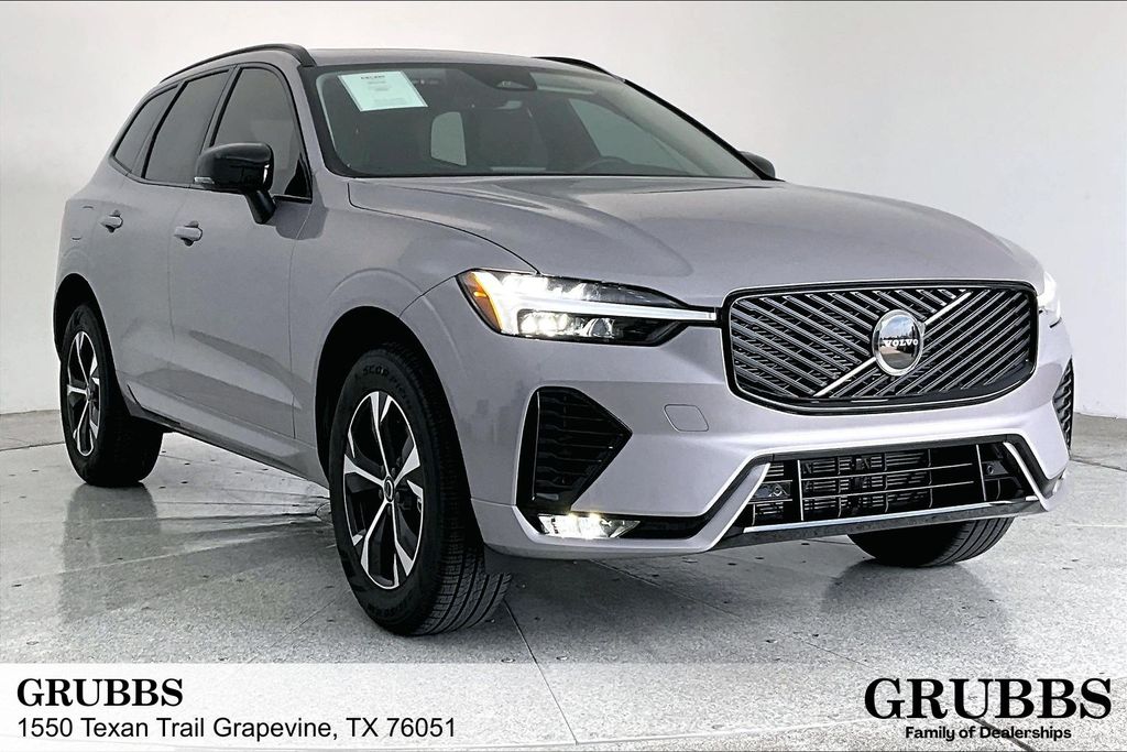 New 2026 Volvo XC60 B5 Core
