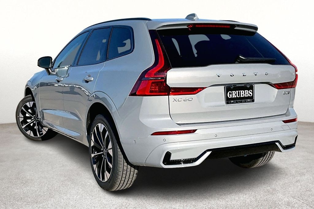 New 2026 Volvo XC60 B5 Plus SUV