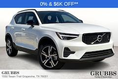 2026 Volvo XC40 B4 Core FWD SUV
