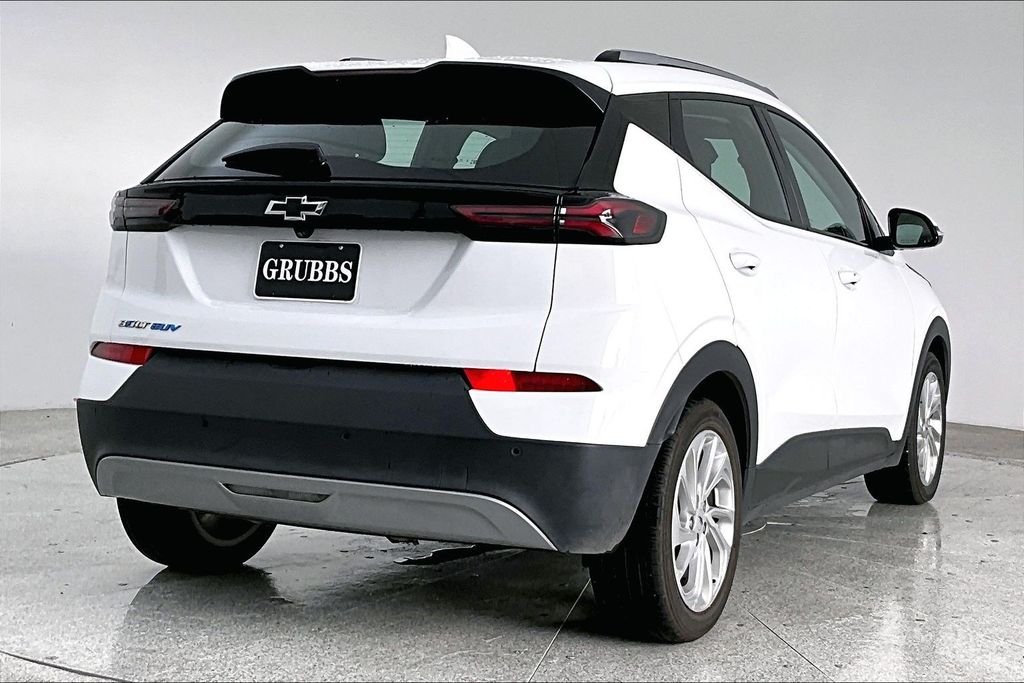Used 2023 Chevrolet Bolt EUV LT with VIN 1G1FY6S05P4207871 for sale in Grapevine, TX