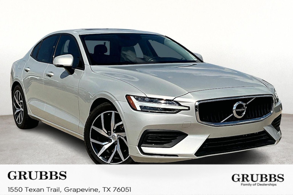Used 2020 Volvo S60 Momentum Sedan