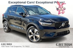 2026 Volvo XC40 B5 Plus AWD SUV