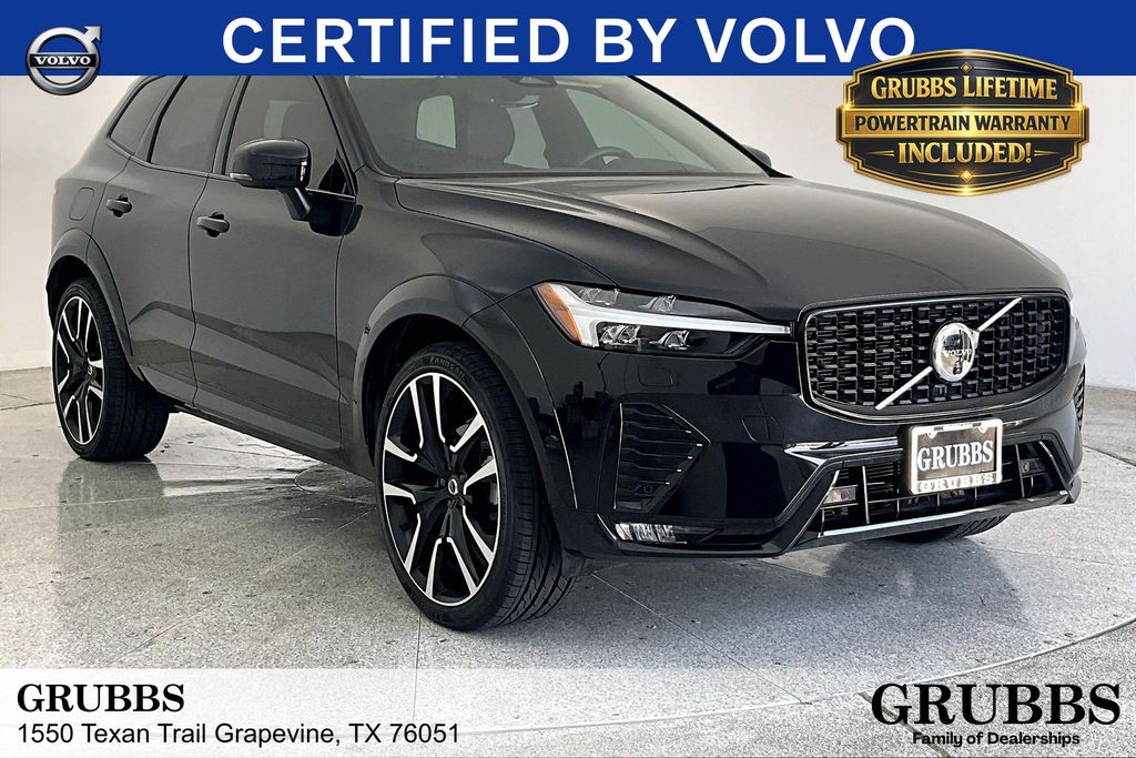 2024 Volvo XC60 B5 Ultimate Dark Theme AWD's photo
