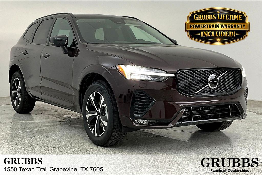 2026 Volvo XC60 B5 Core Dark AWD's photo