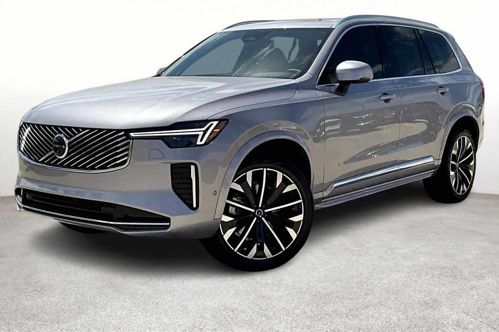 2026 Volvo XC90 B5 Plus photo 2