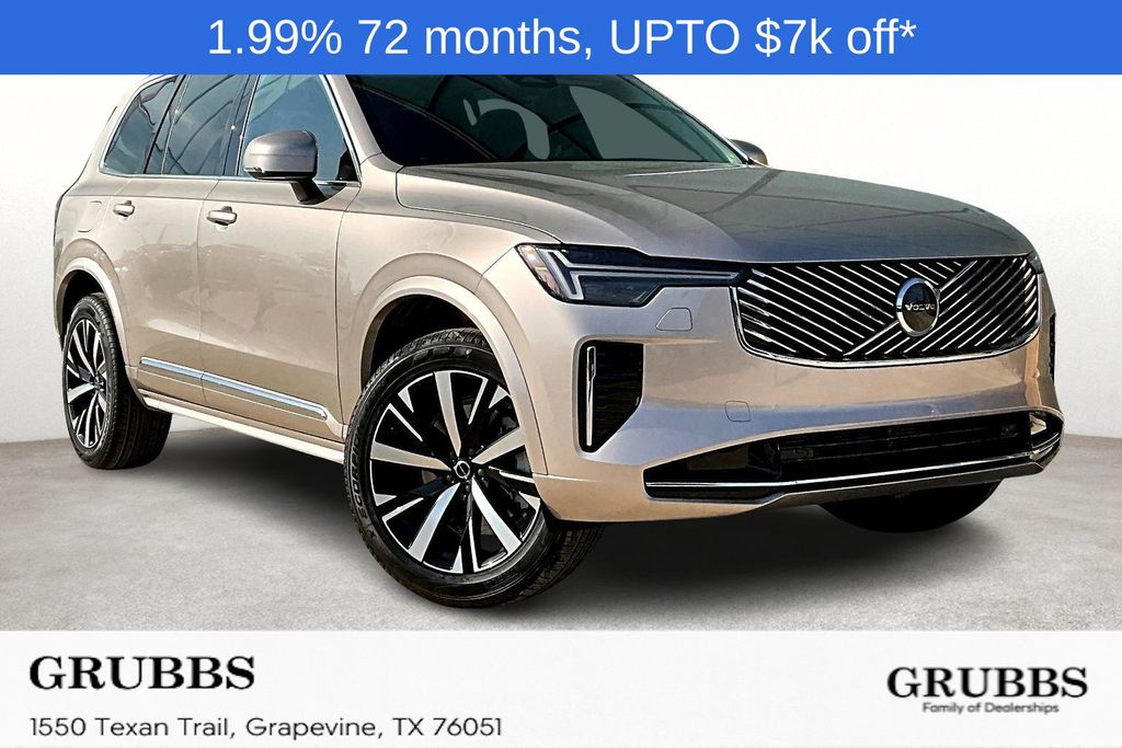 2026 Volvo XC90 Core's photo