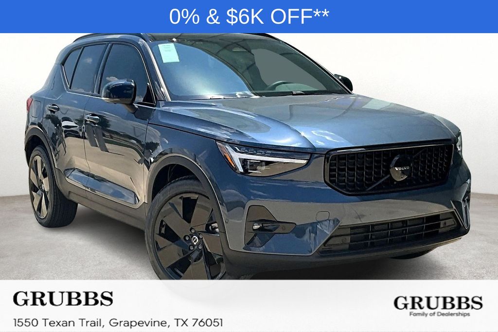 2026 Volvo XC40 Ultra Black Edition's photo