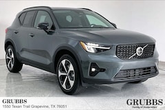 2026 Volvo XC40 B5 Plus AWD SUV
