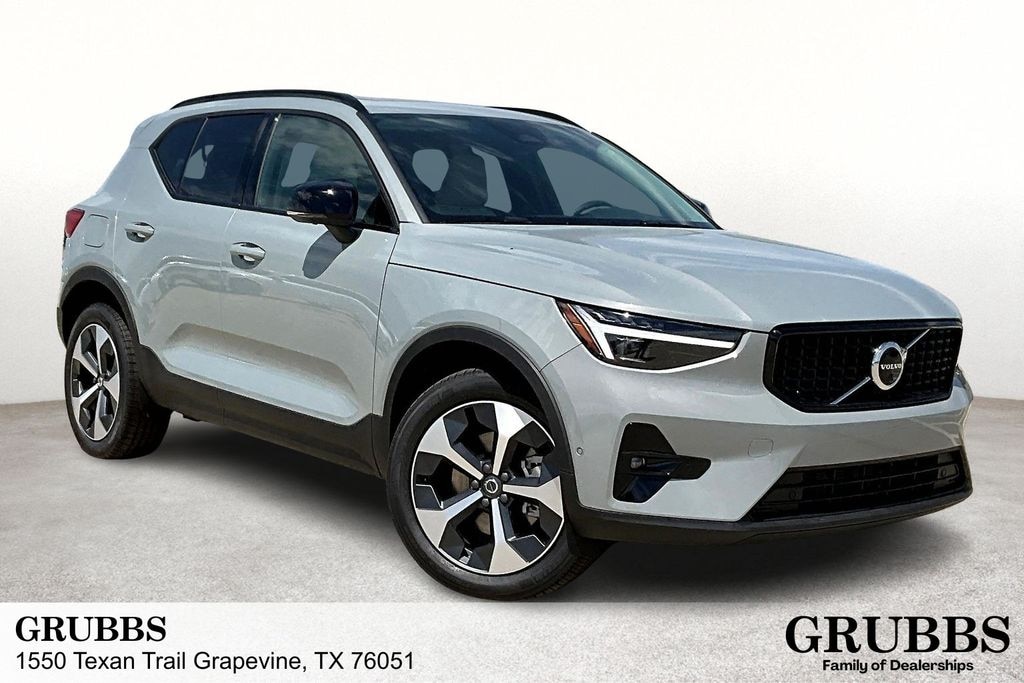 Used 2026 Volvo XC40 B5 Plus SUV