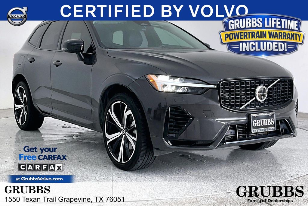 2023 Volvo XC60 T8 Ultimate Dark Theme AWD's photo