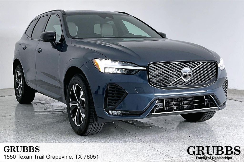 New 2026 Volvo XC60 B5 Core