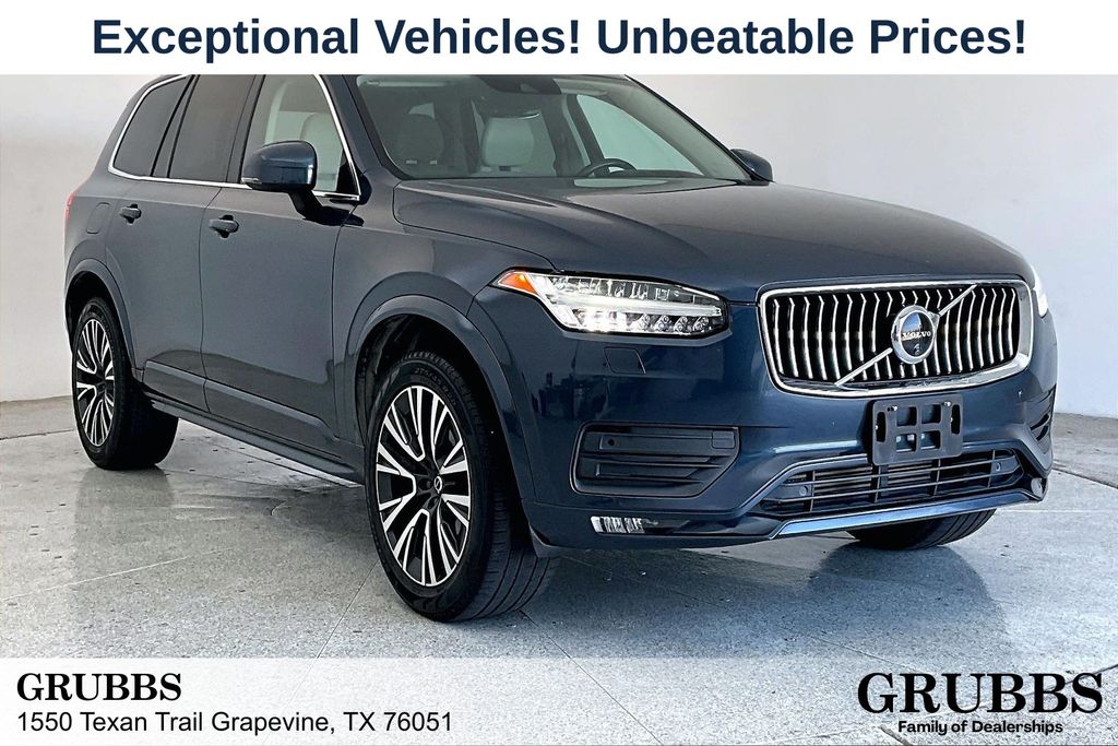 2021 Volvo XC90 T6 Momentum AWD's photo