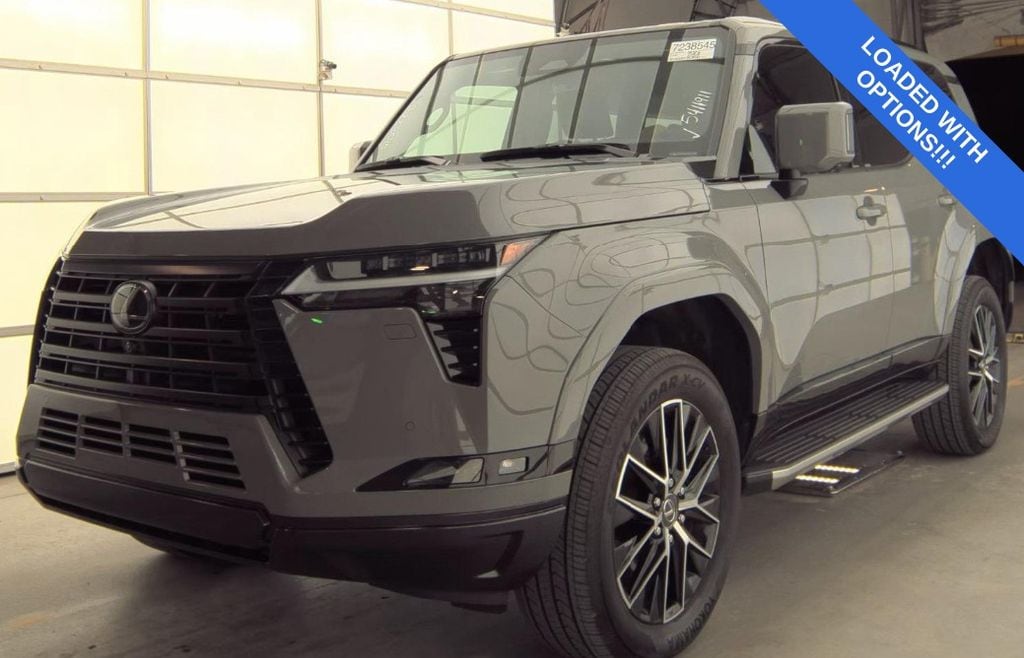 2025 Lexus GX Premium's photo