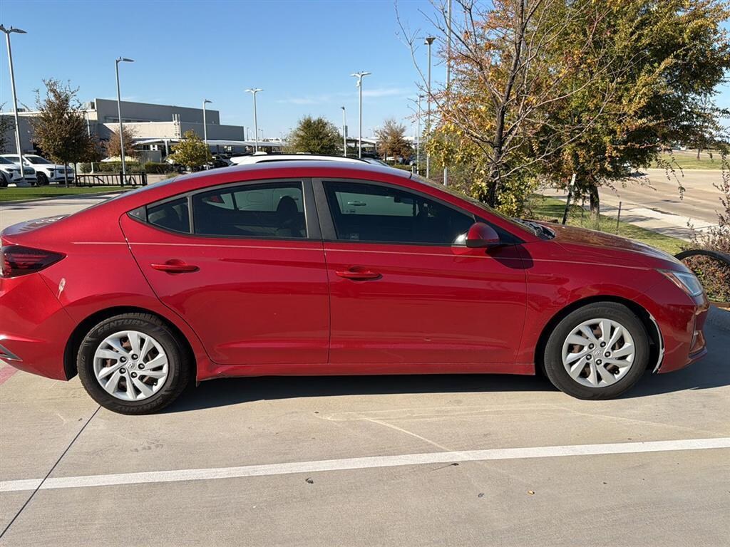 Used 2019 Hyundai Elantra SE Sedan