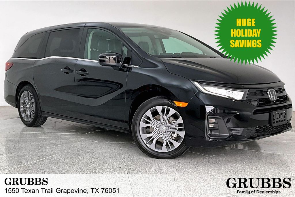 2025 Honda Odyssey Touring's photo