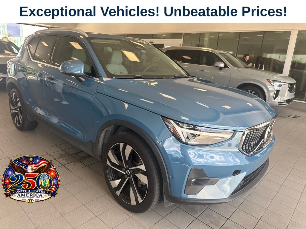 2023 Volvo XC40 B5 Ultimate Bright AWD's photo