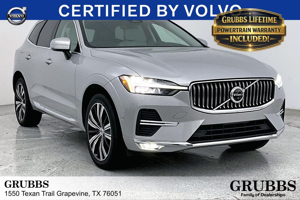 2023 Volvo XC60 B5 Ultimate Bright Theme AWD's photo