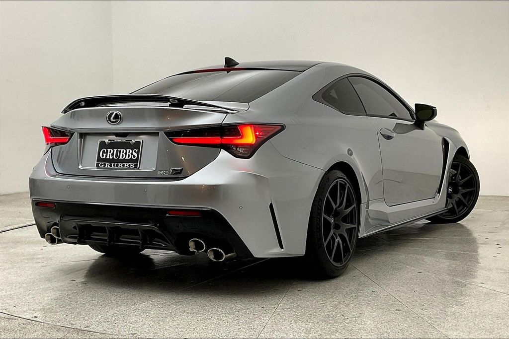 2025 Lexus RC F photo 2
