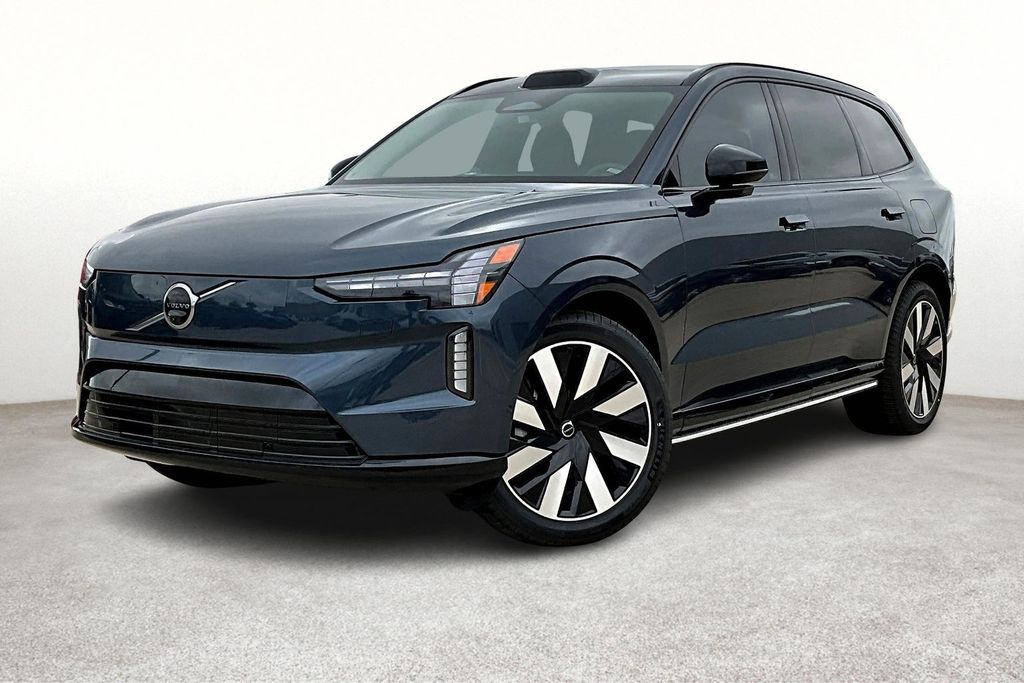 2025 Volvo EX90 Twin Motor Performance Ultra photo 2