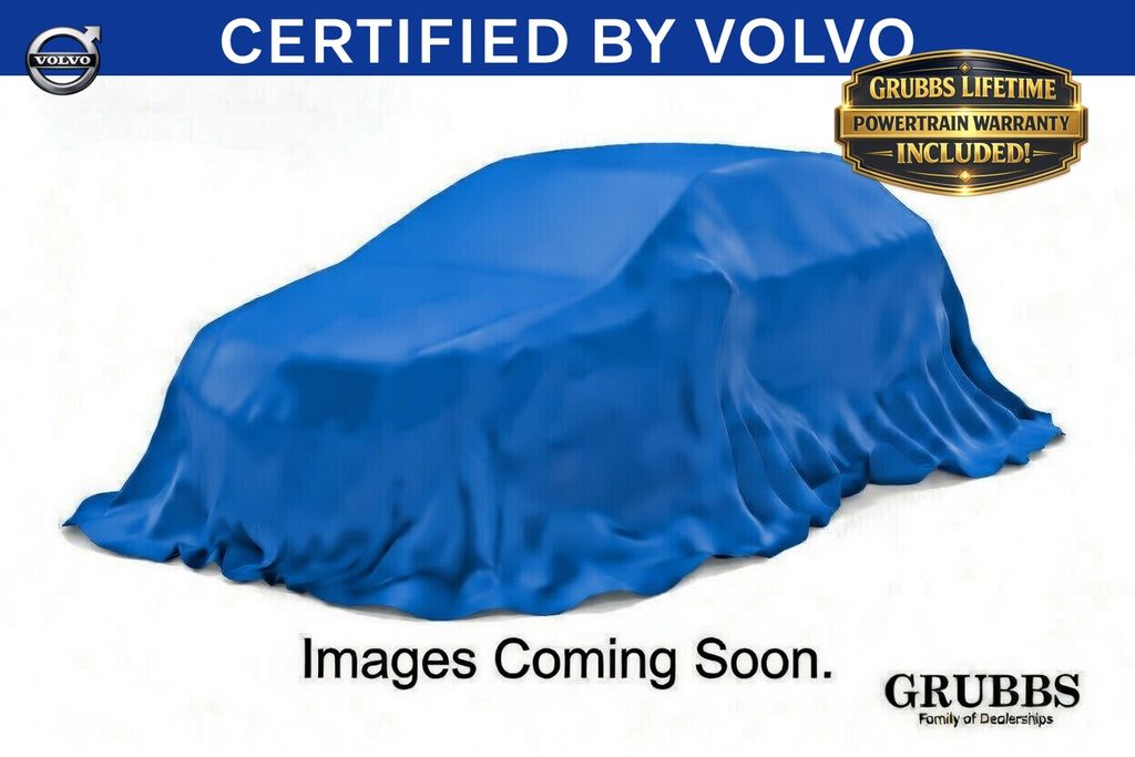 2023 Volvo XC60 B5 Ultimate Bright Theme FWD's photo