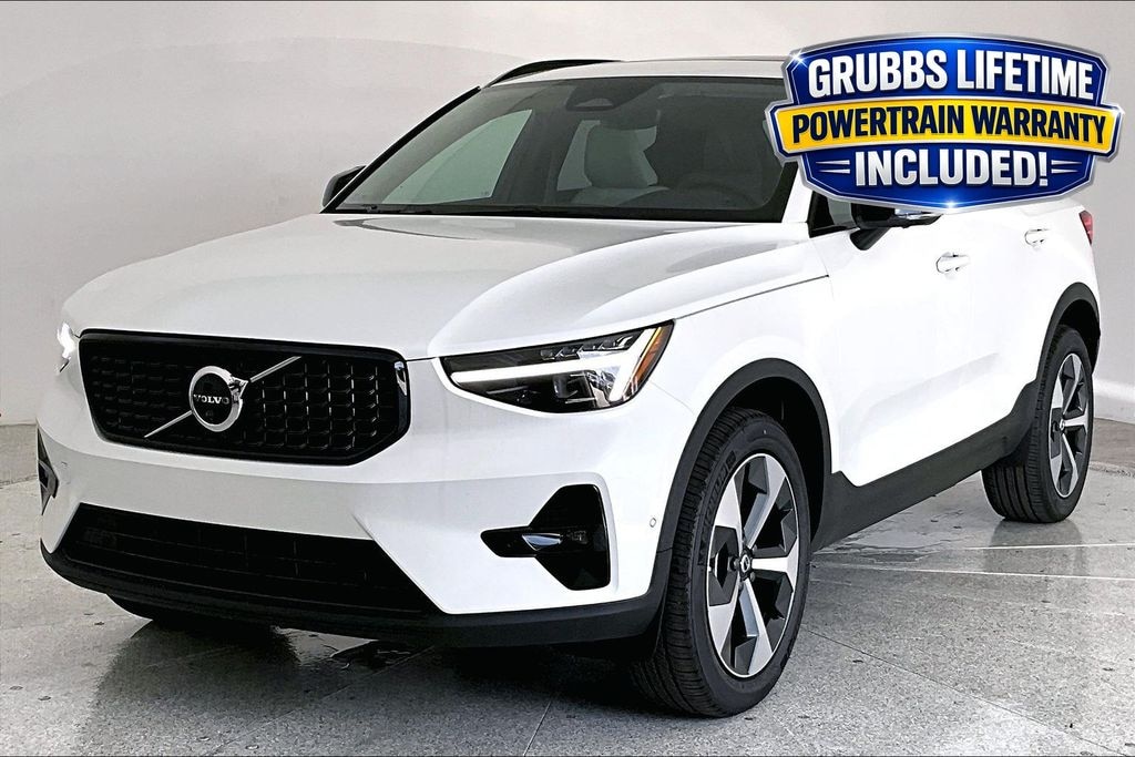 New 2026 Volvo XC40 B5 Plus SUV
