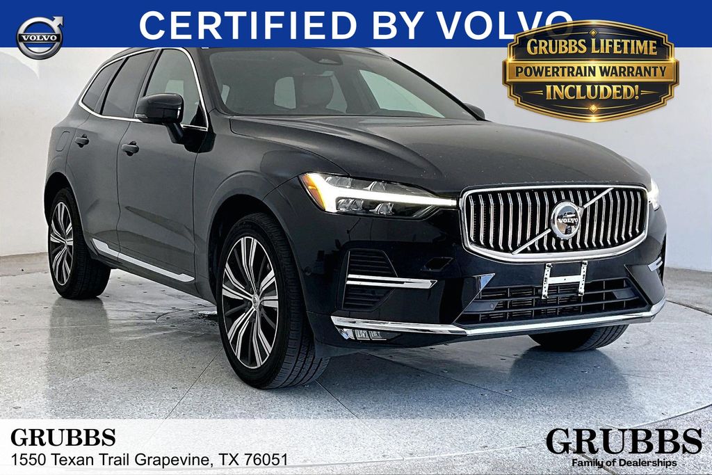 2023 Volvo XC60 B5 Plus Bright Theme AWD's photo