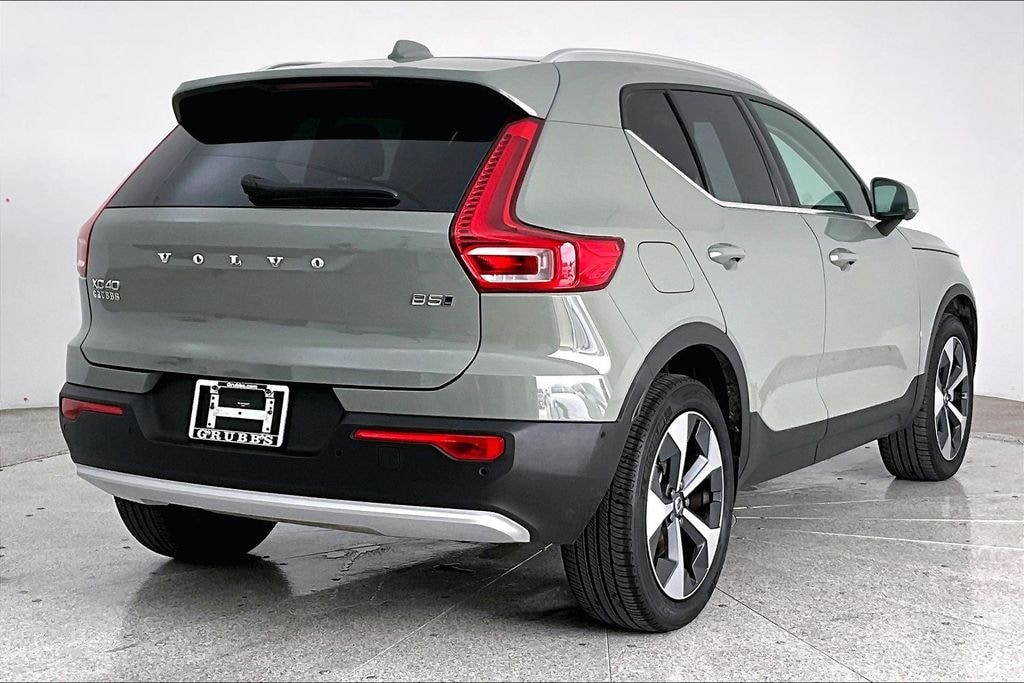 Certified 2025 Volvo XC40 B5 Plus Bright Theme SUV