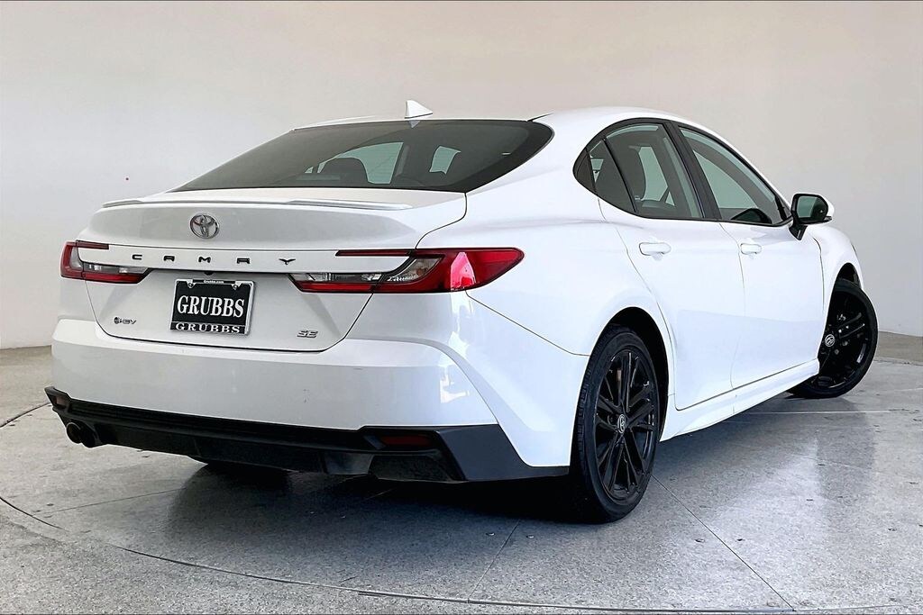 Used 2025 Toyota Camry SE Sedan