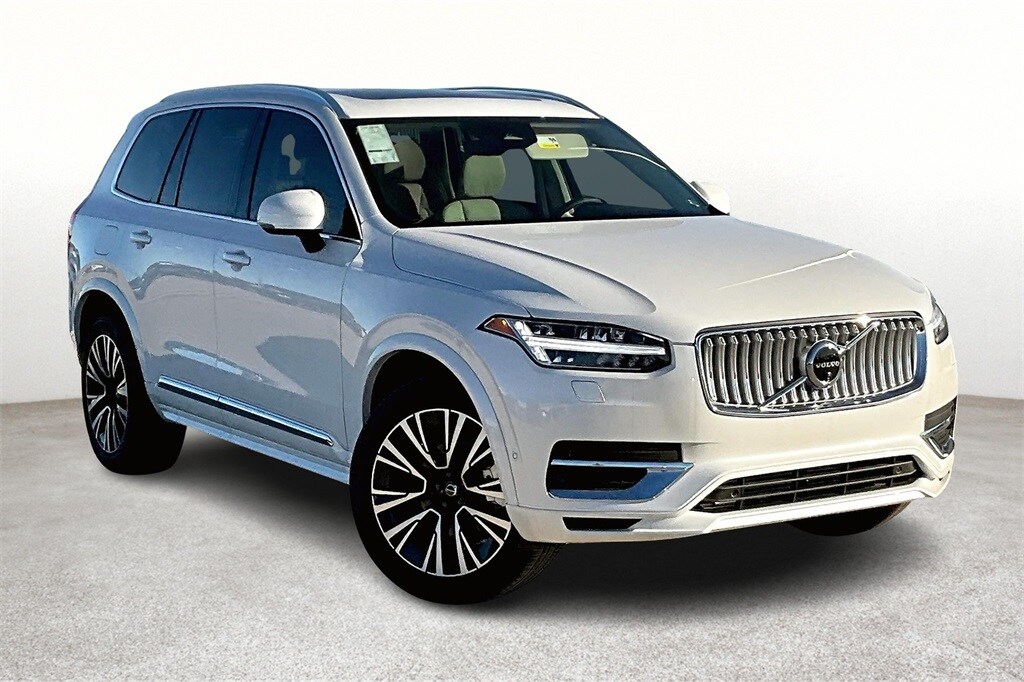 2025 Volvo XC90 T8 Plus photo 2