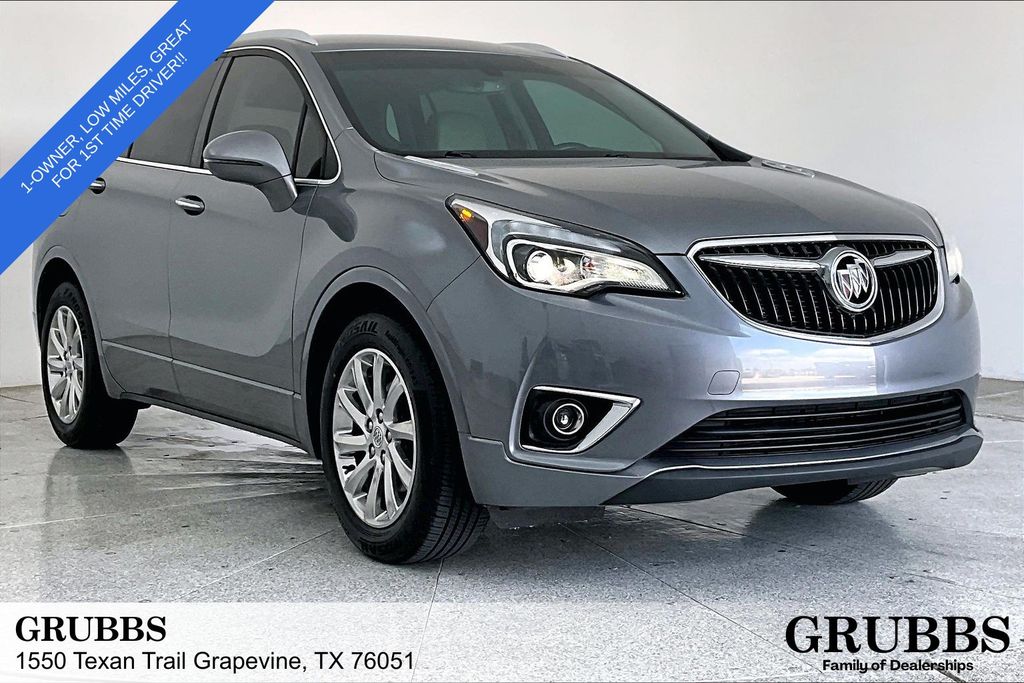 2020 Buick Envision Essence FWD's photo