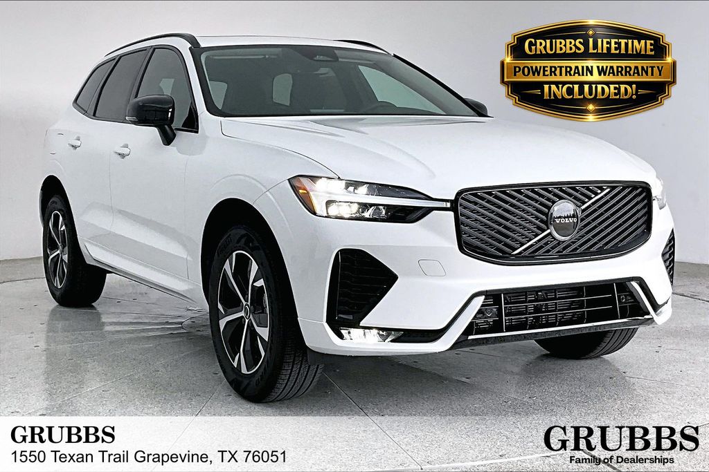 2026 Volvo XC60 B5 Core Dark AWD's photo