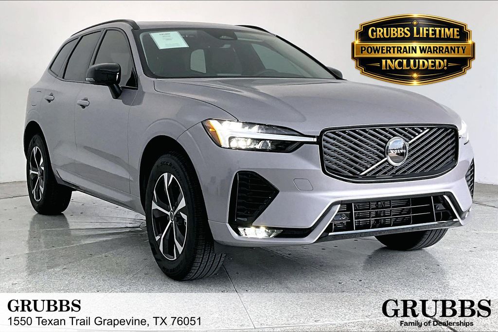 2026 Volvo XC60 B5 Core Dark AWD's photo