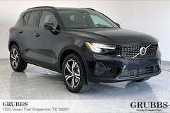 2026 Volvo XC40 B5 Core AWD SUV
