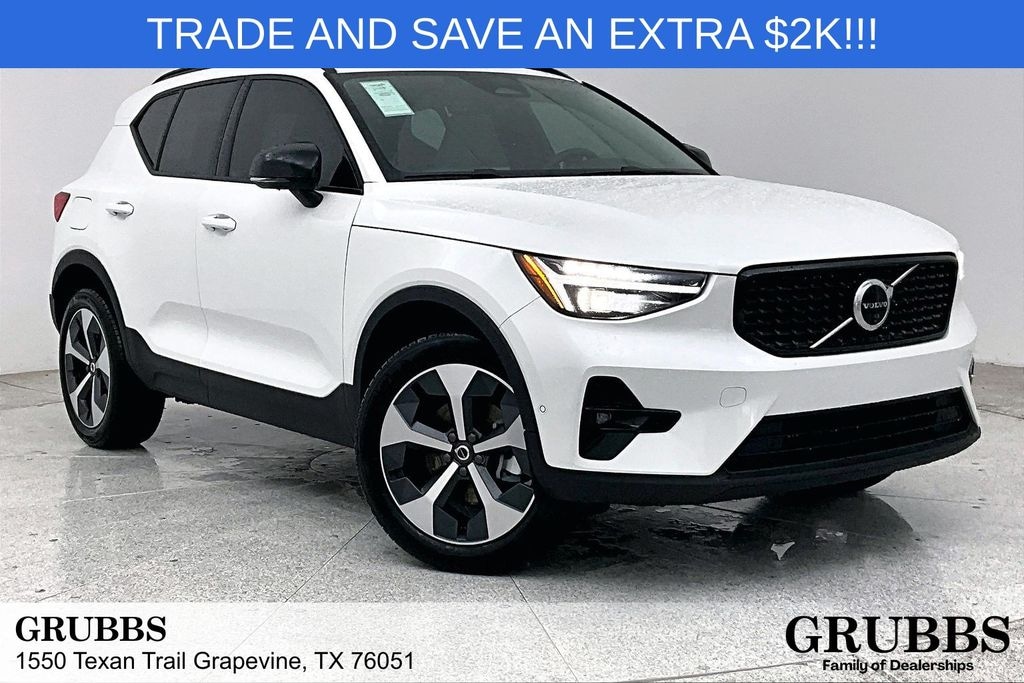 New 2026 Volvo XC40 B5 Plus SUV