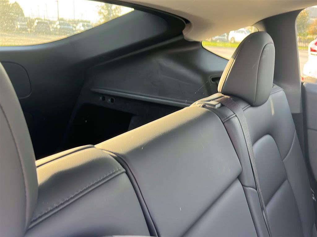 2023 Tesla Model Y Long Range photo 3