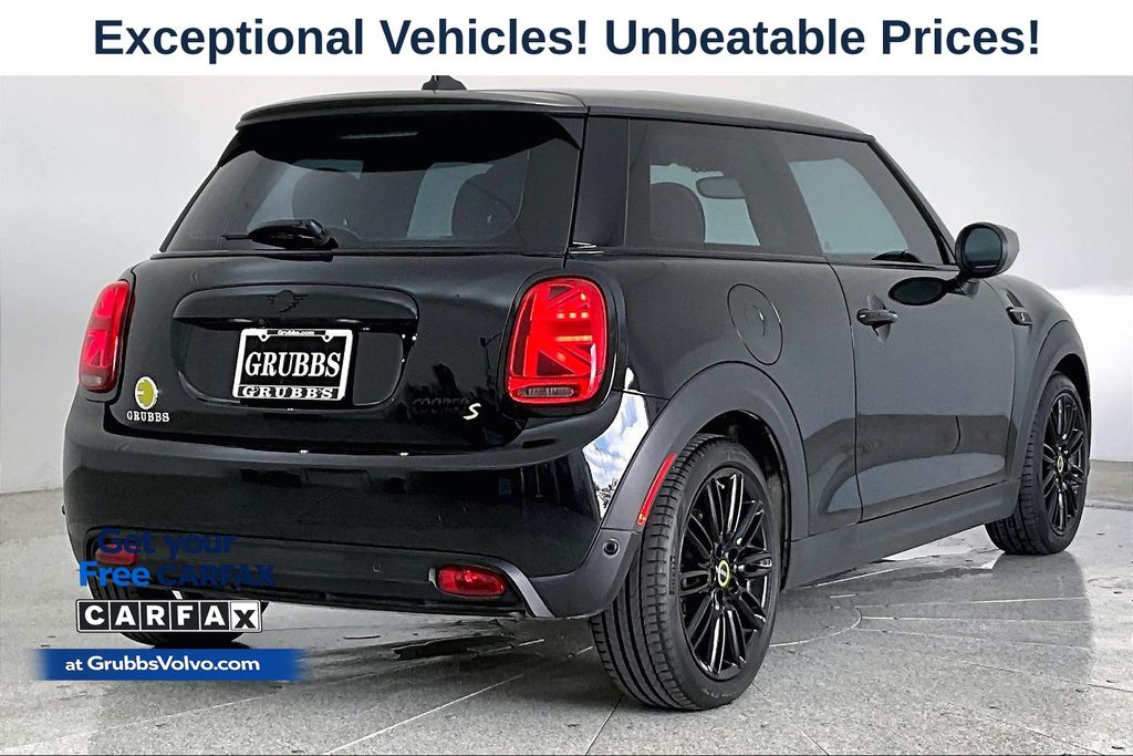 Used 2024 MINI Hardtop 2 Door SE with VIN WMW13DJ06R2V52943 for sale in Grapevine, TX