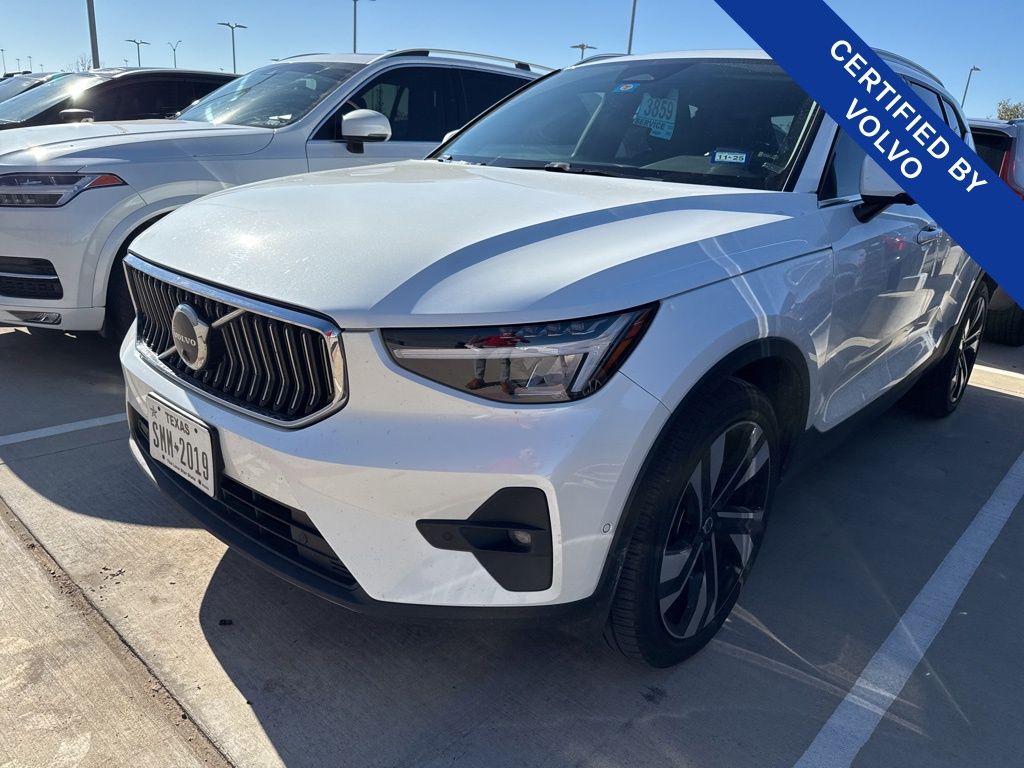 2023 Volvo XC40 Ultimate