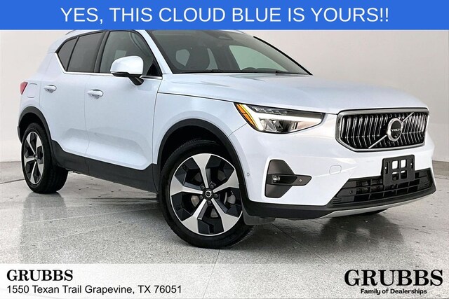 2025 Volvo XC40 B5 Plus Bright Theme SUV