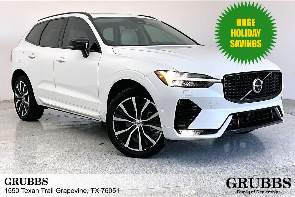2024 Volvo XC60 Plus's photo