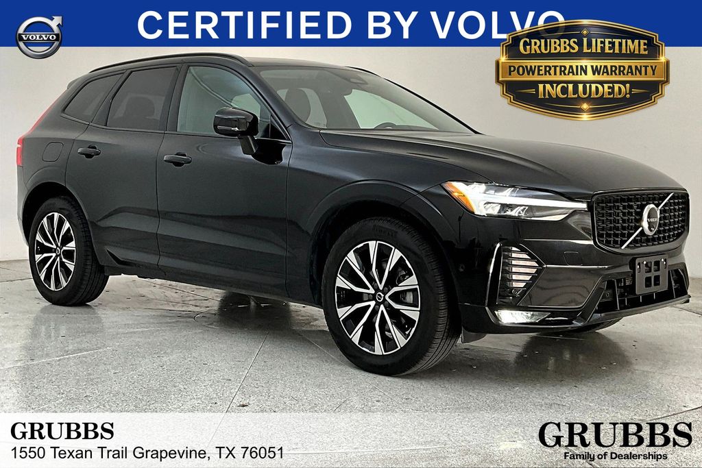 2025 Volvo XC60 B5 Plus Dark AWD's photo