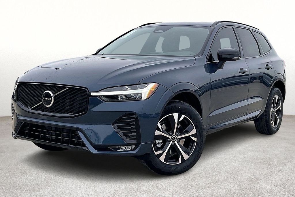 New 2026 Volvo XC60 B5 Core SUV