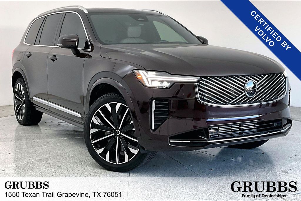 2025 Volvo XC90 Ultra's photo