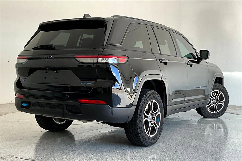 Used 2023 Jeep Grand Cherokee Trailhawk 4xe with VIN 1C4RJYC61P8836947 for sale in Grapevine, TX