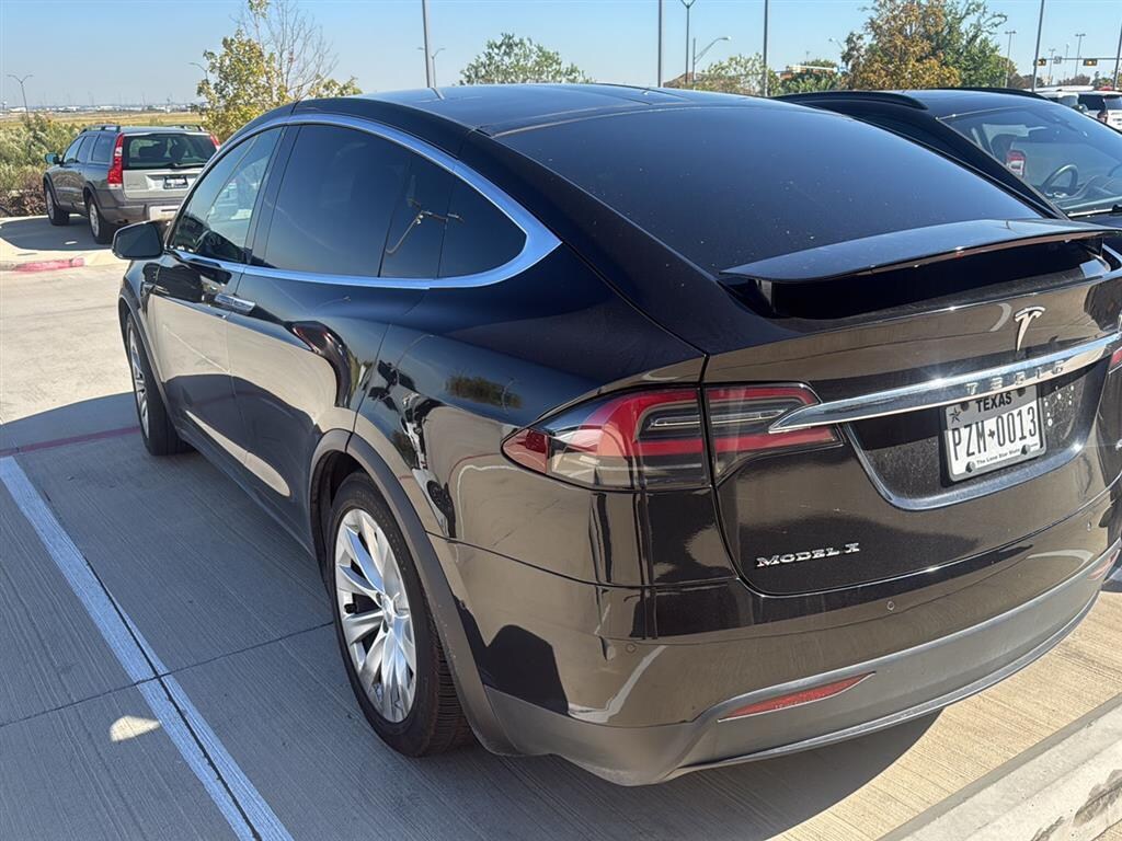 Used 2018 Tesla Model X 75D SUV