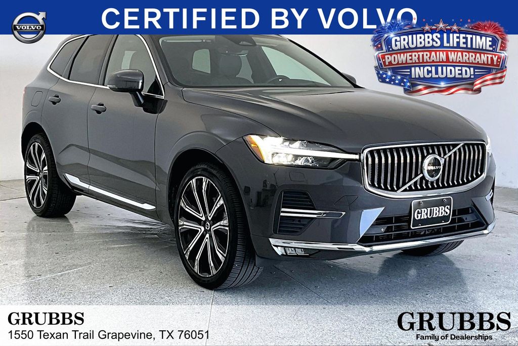 2023 Volvo XC60 B5 Ultimate Bright Theme AWD's photo