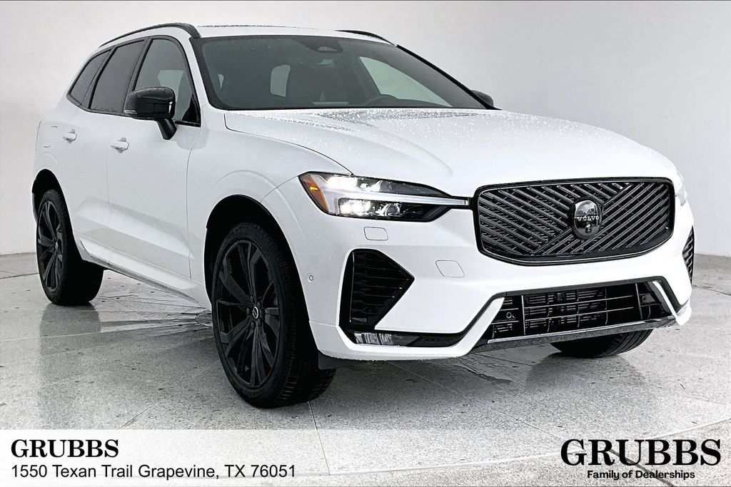 New 2026 Volvo XC60 B5 Ultra Black Edition