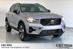 2026 Volvo XC40 B4 Plus FWD SUV