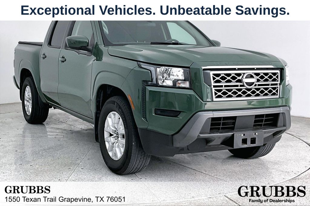 2022 Nissan Frontier SV Crew Cab 4X2 SWB's photo