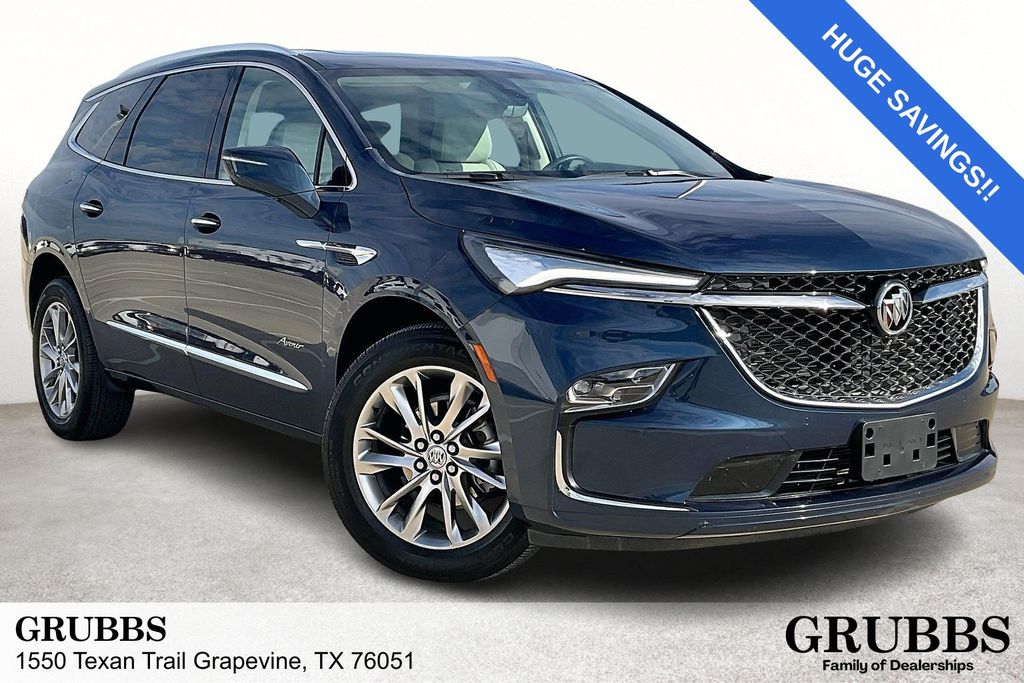 2023 Buick Enclave Avenir's photo