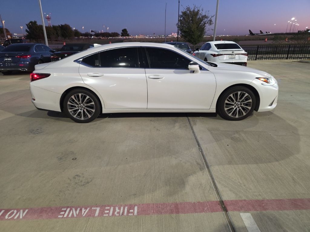 2020 Lexus ES 350 Premium photo 4